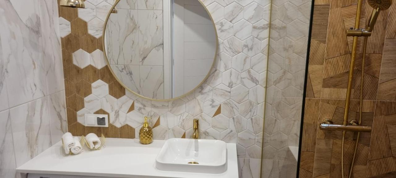 Bastion Walowa Apartament Srodmiescie Centrum 格但斯克 外观 照片